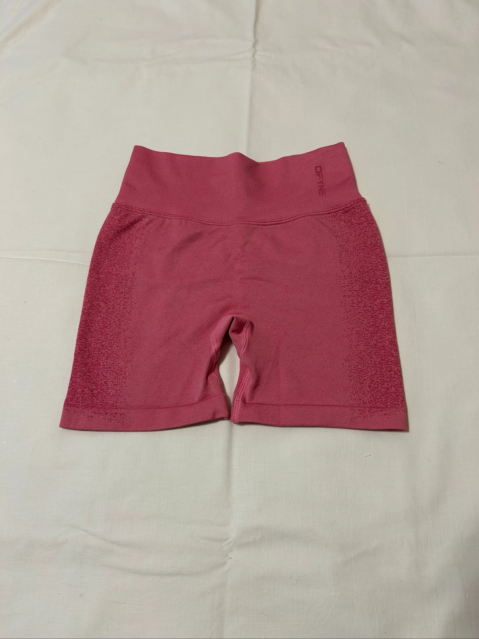 Pink seamless sports shorts – photo 2